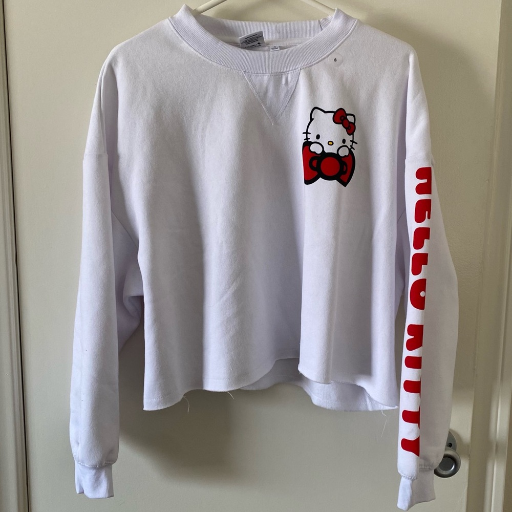 Hello Kitty x Aeropostale‎ Cropped Long Sleeve Sweater